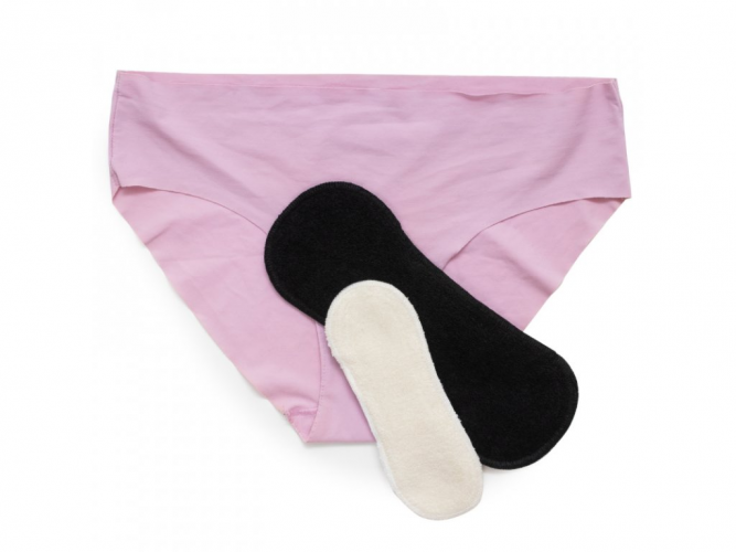 Tuch Menstruationsbinden aus Frotteestoff Bio-Baumwolle, Set 2 Stk. täglich - 2 Stk. Slipeinlage - Druckknöpfe - naturell