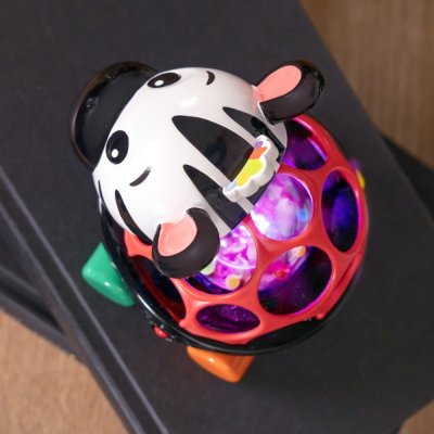 OBALL Autíčko a hrkálka 2v1 Curious Car zebra Zen™ 3m+