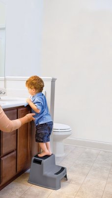 DREAMBABY Zweistöckige Stufe schwarz/grau