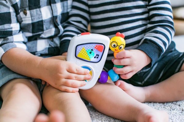 BABY EINSTEIN Take Along Tunes™ Musikspielzeug ab 3 Monaten