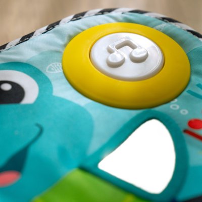 BABY EINSTEIN Multifunktionales 2-in-1 Klavier Neptune's Kick & Explore™ 0m+