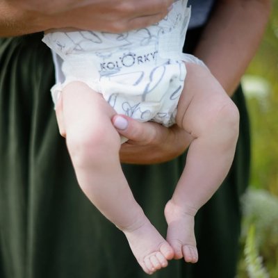 KOLORKY DELUXE VELVET Öko-Einwegwindeln mit Samtoberfläche S (3-6 kg) 25 Stk