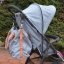 PETITE&MARS Hänghandtag för att hänga en väska på en barnvagn - 2 st