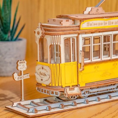 RoboTime Drewniane puzzle 3D Tramwaj historyczny