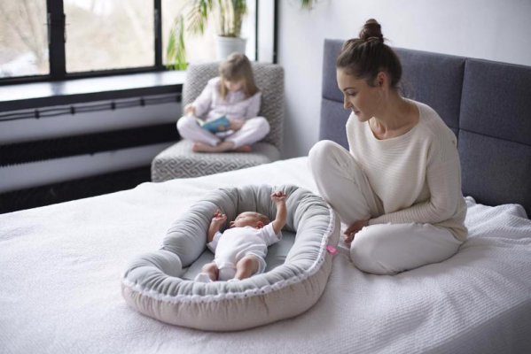 Mutterschaftsnest für Baby 2in1 Grey Classics 95x62 cm