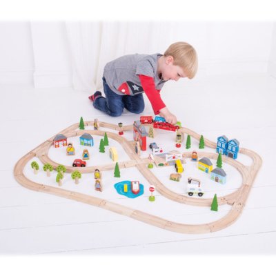 Bigjigs Rail Caminho de Ferro de Madeira Cidade e Aldeia 91 Peças