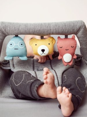 BABYBJÖRN Miękkie tekstylne zwierzątko na leżaku Friends