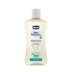 CHICCO Shampoo delicato per capelli e corpo Baby Moments 92% ingredienti naturali 200 ml