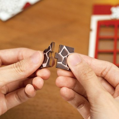 RoboTime 3D Pussel Bokstöd Miniatyrhus Julinteriör