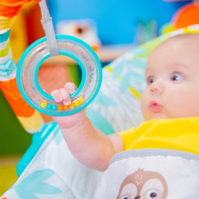 BRIGHT STARTS Trilstoel Rainforest Vibes™ 0m+ tot 9kg