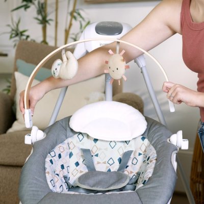 INGENUITY Leagăn muzical balansoar Parker™ 0l+, până la 9 kg