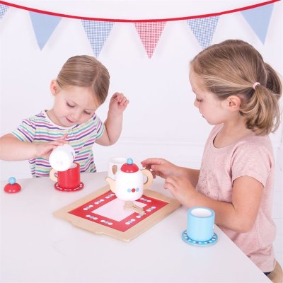 Bigjigs Toys Teegeschirr mit Punkten