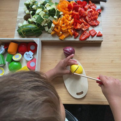 Bigjigs Toys Frutas para cortar en caja