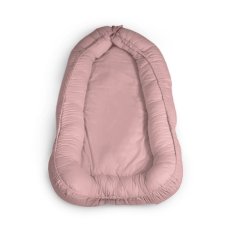 PETITE&MARS Cuib de protectie pentru bebelusi FEEL SAFE Dusty Pink 90 x 60 cm
