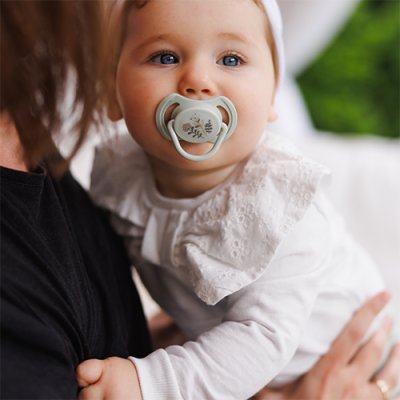 BABYONO Symmetrische Silikonschnuller 6-18m, 2 Stk.