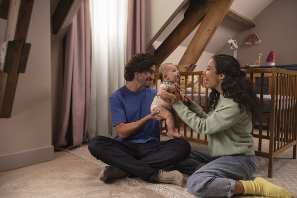Babyphone connecté Philips AVENT Premium avec traduction des pleurs, suivi du sommeil et de la respiration SCD971