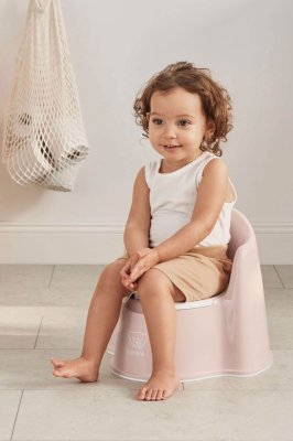 BABYBJÖRN Nocnik w kolorze pudrowego różu/białego