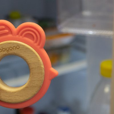 BABYONO Wooden-silicone teether Hen