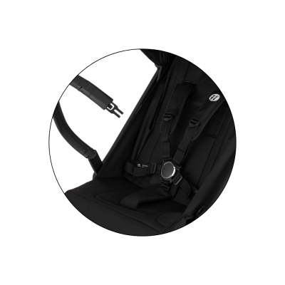 PETITE&MARS Kočárek sportovní Flip Forever Black