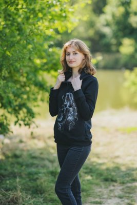 Voedingshoodie Monkey Mum® zwart - liefdevolle mama