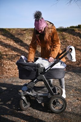 Kinderwagen Handschuhe gesteppt MAZLÍK Paar - weiß/schwarz