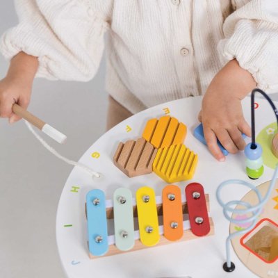 Le Toy Van Petilou Aktiver Motorik-Spieltisch