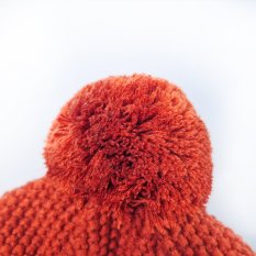 Čiapka pletená zaväzovacia vrkoče LA Outlast ® - terakota