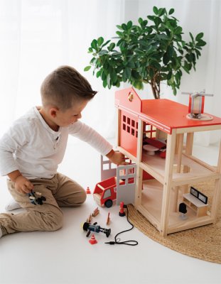 small foot Große Feuerwehrstation mit Zubehör