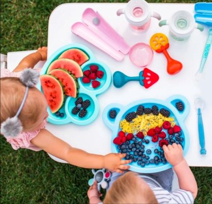 BABYONO Kousátko edukační s chrastítkem vodní meloun