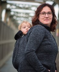 Pulover za bebe (sprijeda i straga) Lisa, crni
