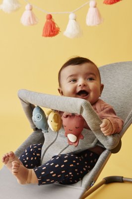 BABYBJÖRN Miękkie tekstylne zwierzątko na leżaku Friends