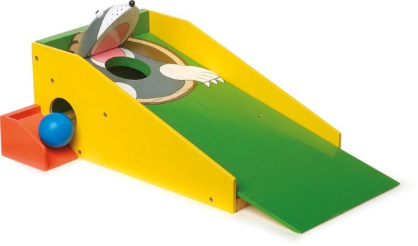 small foot Minigolf pazzo con talpa bocca aperta