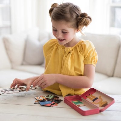 Petit Collage Magnetic Puzzle Artist