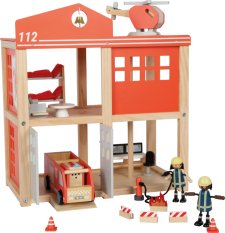 small foot Large fire station with accessories