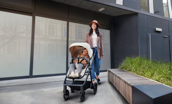 KINDERKRAFT Kinderwagen kombiniert 3 in 1 Newly Moonlight Grey + Mink PRO