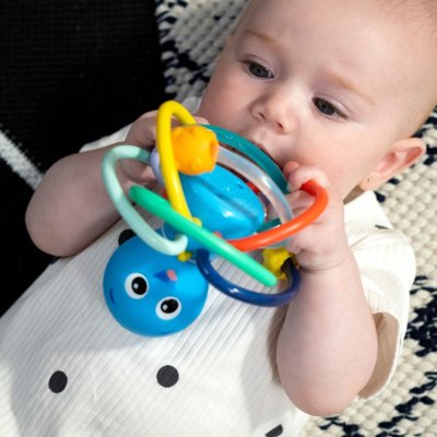 BABY EINSTEIN Anneau de dentition/hochet Opus's Shake & Soothe™ 0m+
