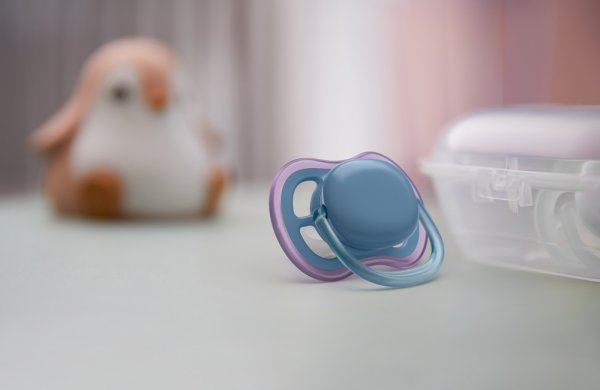Philips AVENT Schnuller Ultra Air Neutral 6-18m Mädchen blau, 2 Stk