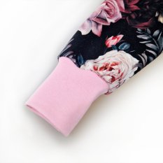 Šaty mikinové - čierna kvety