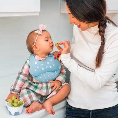 BABYONO Schüssel 2 in 1 verschließbar, mit Löffel 200+150 ml blau 6m+
