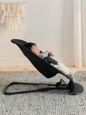 BABYBJÖRN Liege Bliss Schwarzes Netz, schwarze Konstruktion