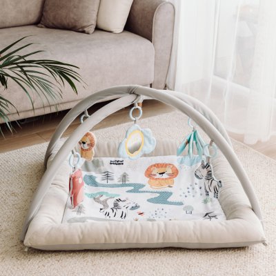 CANPOL BABIES Pluszowy kocyk edukacyjny z trapezem Safari 0m+