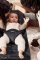 BABYBJÖRN Liege Bliss Schwarzes Netz, schwarze Konstruktion