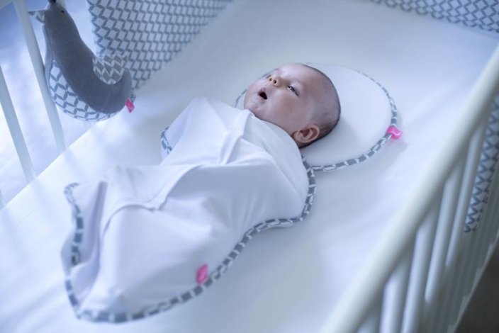 MOTHERHOOD Ergonomic stabilizing pillow for newborns Gray Classics 0-6 m