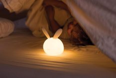 NATTOU Luce notturna in silicone con sensore del grido del coniglietto Lapidou