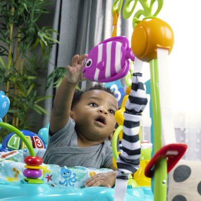 BABY EINSTEIN Hüpfburg/Aktivitätszentrum 2-in-1 Curiosity Cove™ 6m+ bis 11kg