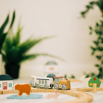 Circuito de Tren de Madera en el Bosque Bigjigs Toys