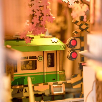 RoboTime Składanka 3D Podpórka do książek Miniatura domku Uliczka Sakury