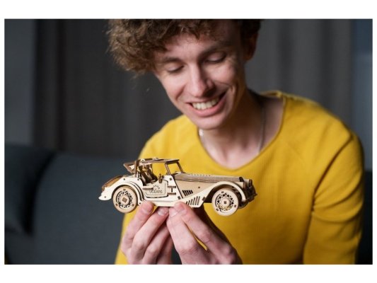 Ugears Drewniane Puzzle Mechaniczne 3D Samochód Sportowy Rapid Mouse