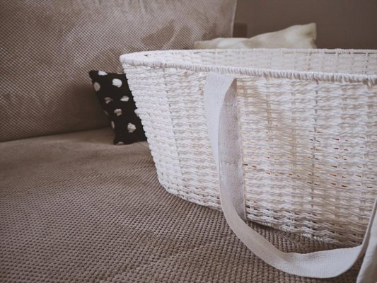 AHOJBABY Kosz Mojżesza dla niemowląt Paper Dream white + materac Airdream