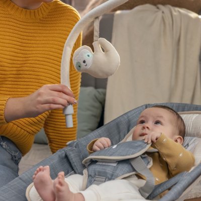 INGENUITY Massagestoel trilt met Happy Belly™ Rock-to-Bounce melodie - Parker™ 0m+ tot 9kg